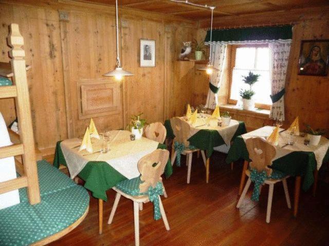 Berggasthaus Agritur Moserhof Braies  Ngoại thất bức ảnh