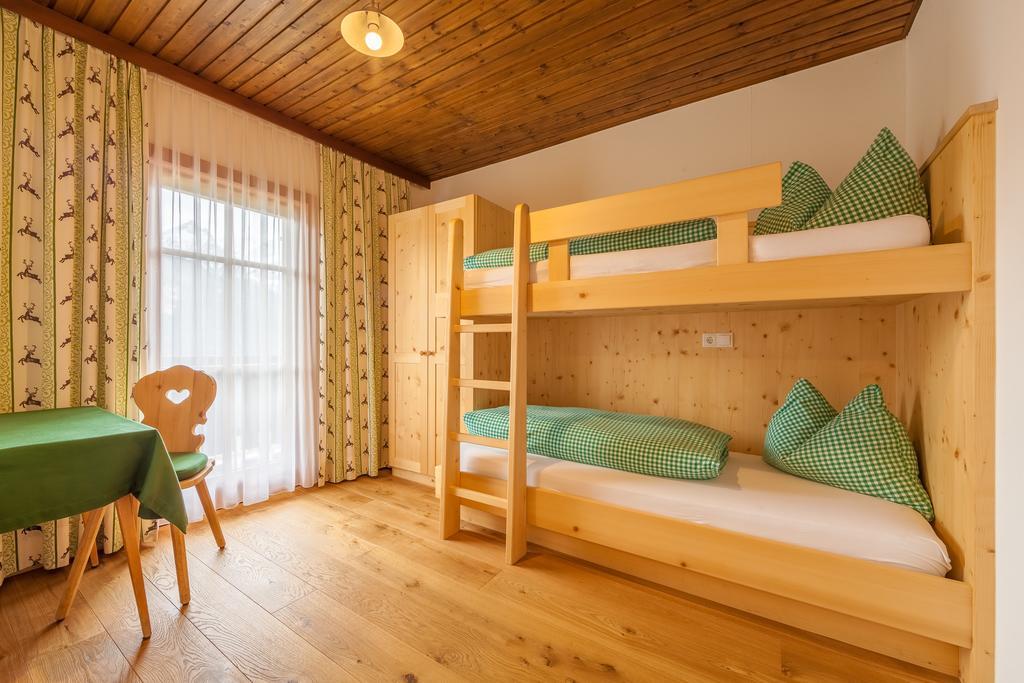 Berggasthaus Agritur Moserhof Braies  Ngoại thất bức ảnh