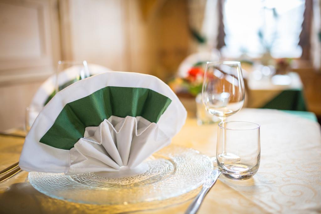 Berggasthaus Agritur Moserhof Braies  Ngoại thất bức ảnh